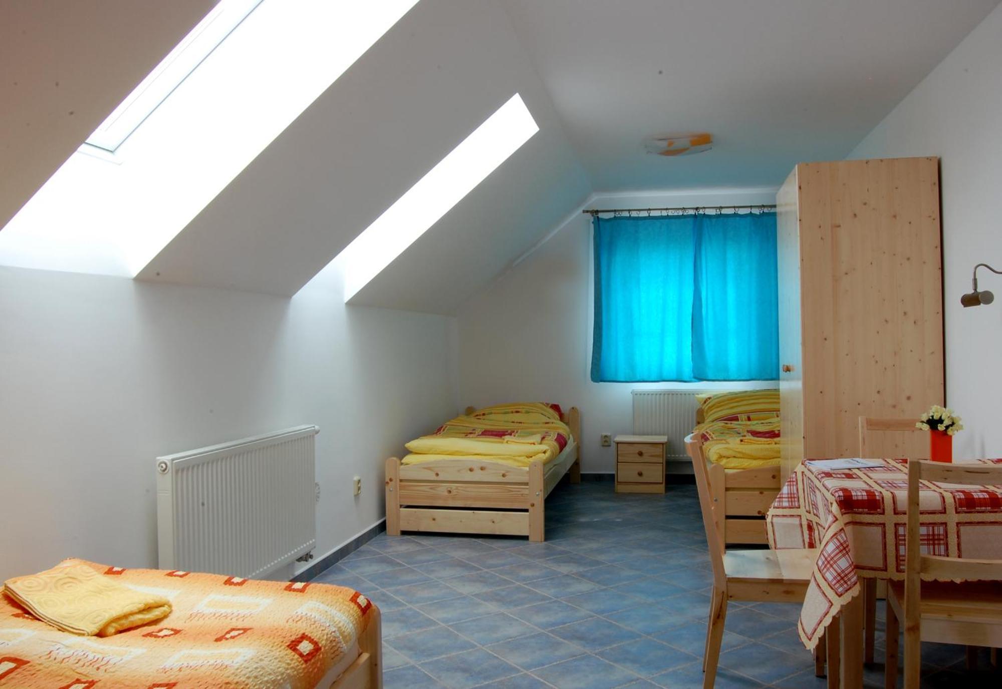 Pension Camp Prager Екстер'єр фото
